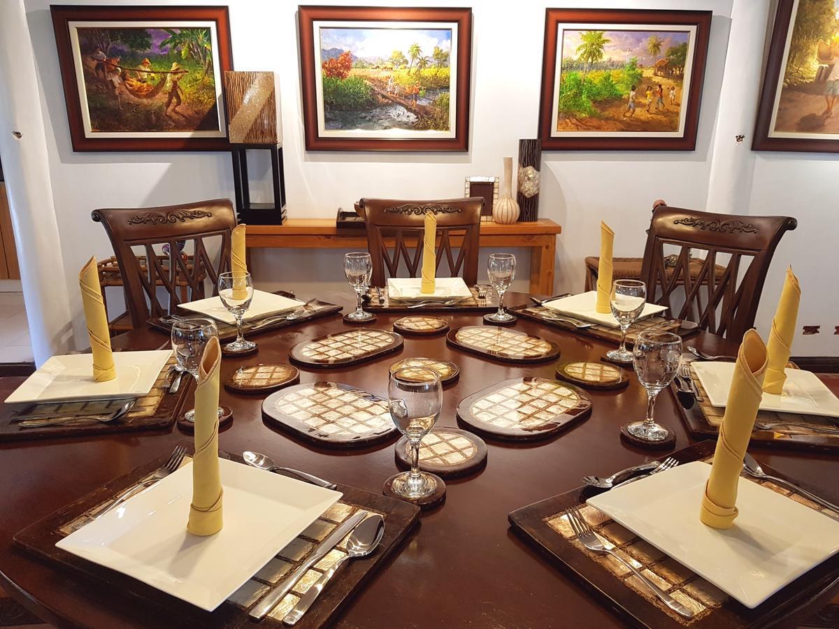 Stay Amare Villa Maria 1 Bacolod Esterno foto